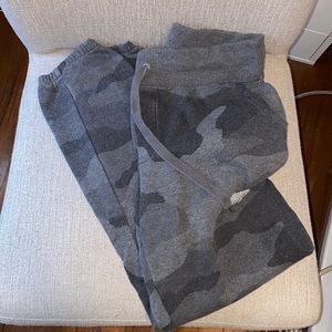 Aerie camo joggers